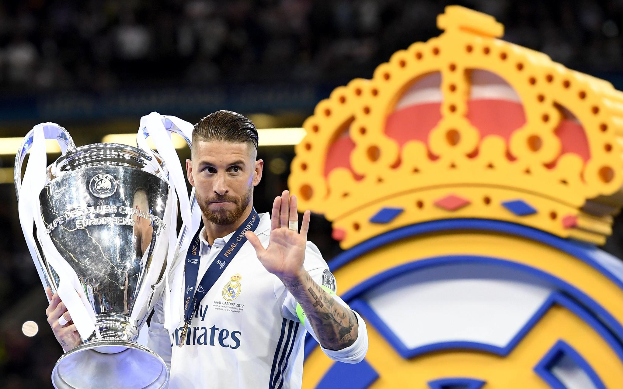 TA：为储备体能，基耶萨在圣诞节当天独自在利物浦基地加训（TA：为提升体能储备，基耶萨圣诞节独自在利物浦基地加练）